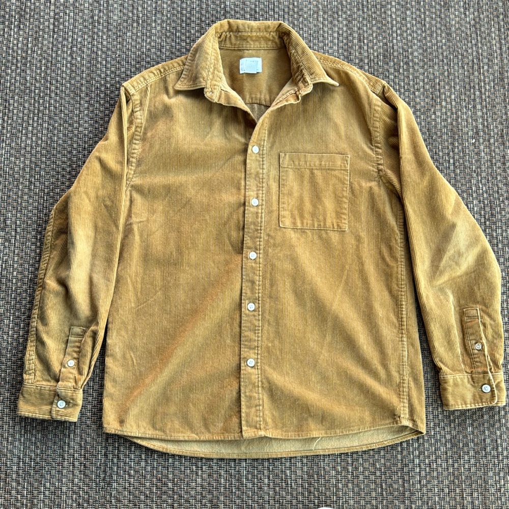 H&M Relaxed Fit Button Up